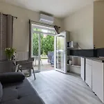Apartment Parti 1