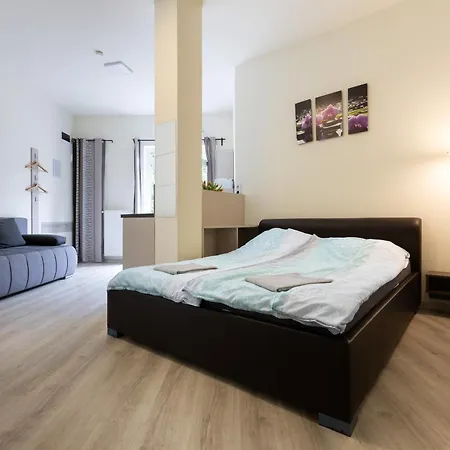 Parti 1 Apartment
